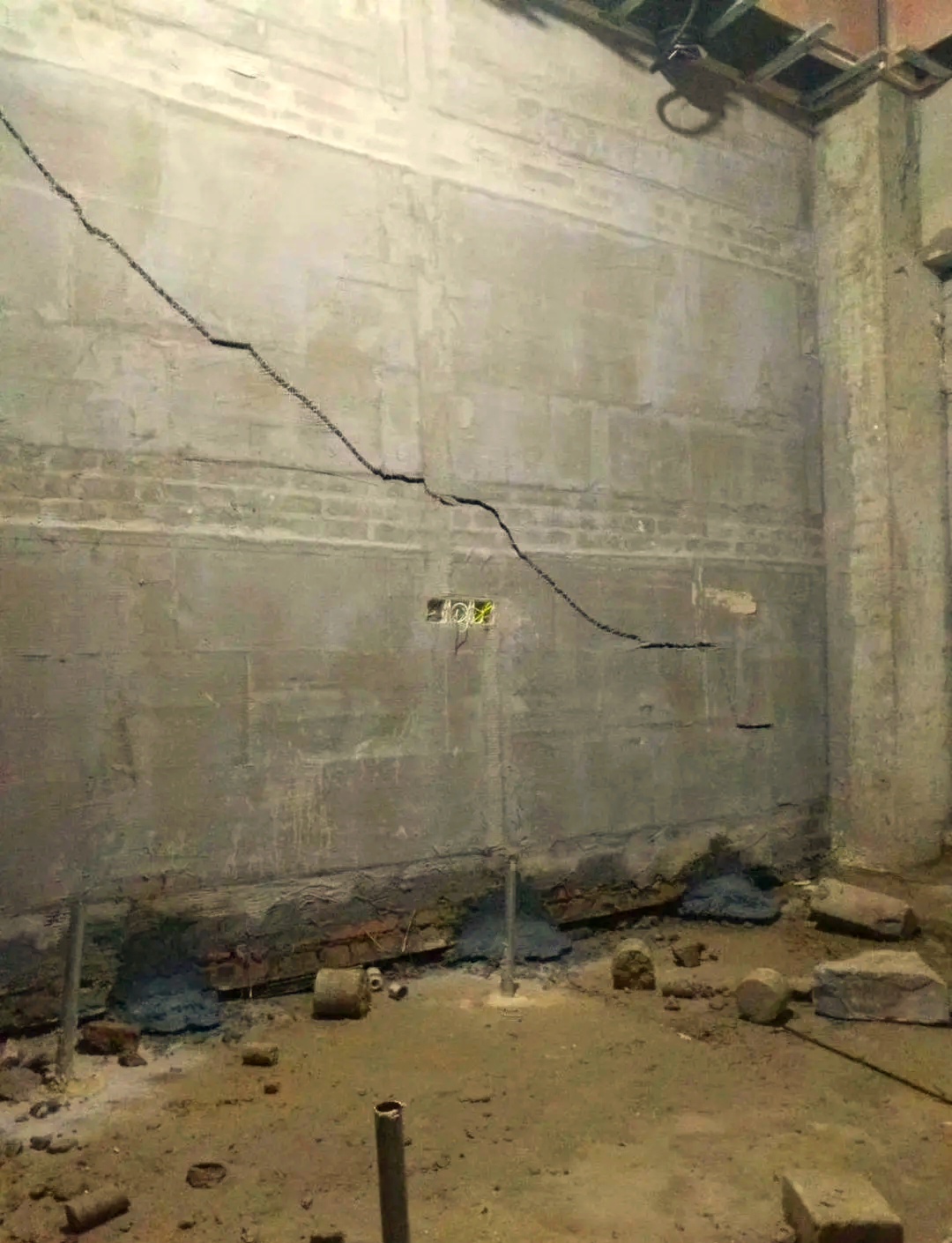 吕梁方山县房屋下沉加固